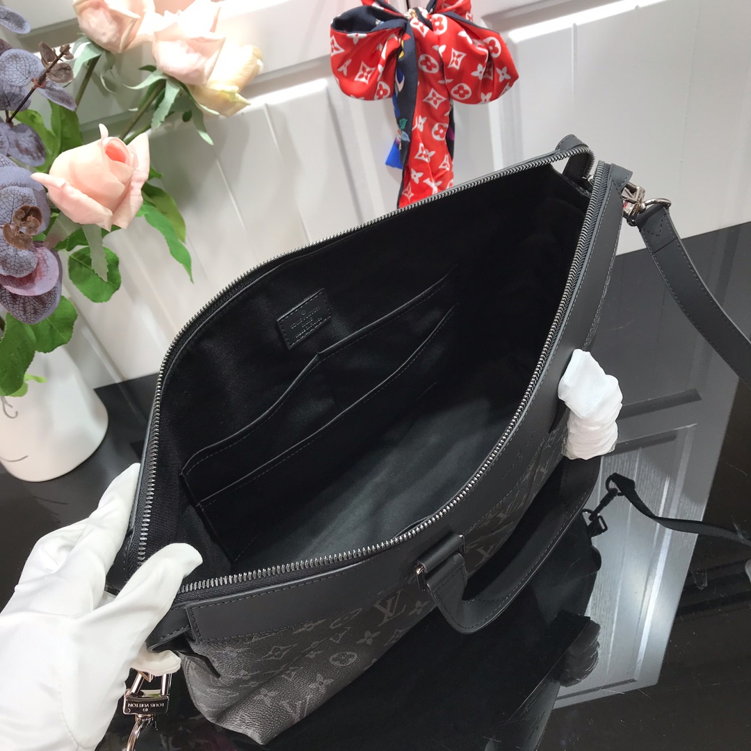 ルイヴィトン ビジネスバッグ メンズ Louis Vuitton ブリーフケース・エクスプローラー ブラック M40566 モノグラム・エクリプス キャンバス シルバー金具 - 画像 (2)