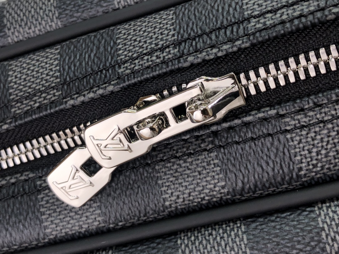 ルイヴィトン ビジネスバッグ メンズ Louis Vuitton ダミエ グラフィット PDV PM ブラック N41478 PVCコーティングキャンバス シルバー金具 - 画像 (6)