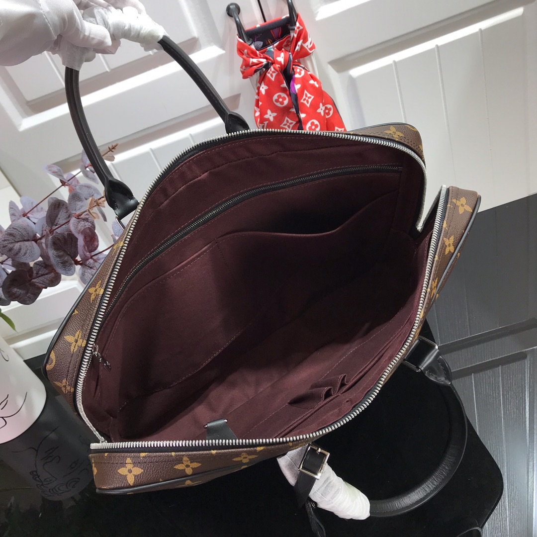 ルイヴィトン ビジネスバッグ メンズ Louis Vuitton ポルト ドキュマン・ヴォワヤージュ ブラック M40225 モノグラム・キャンバス シルバー金具 - 画像 (2)