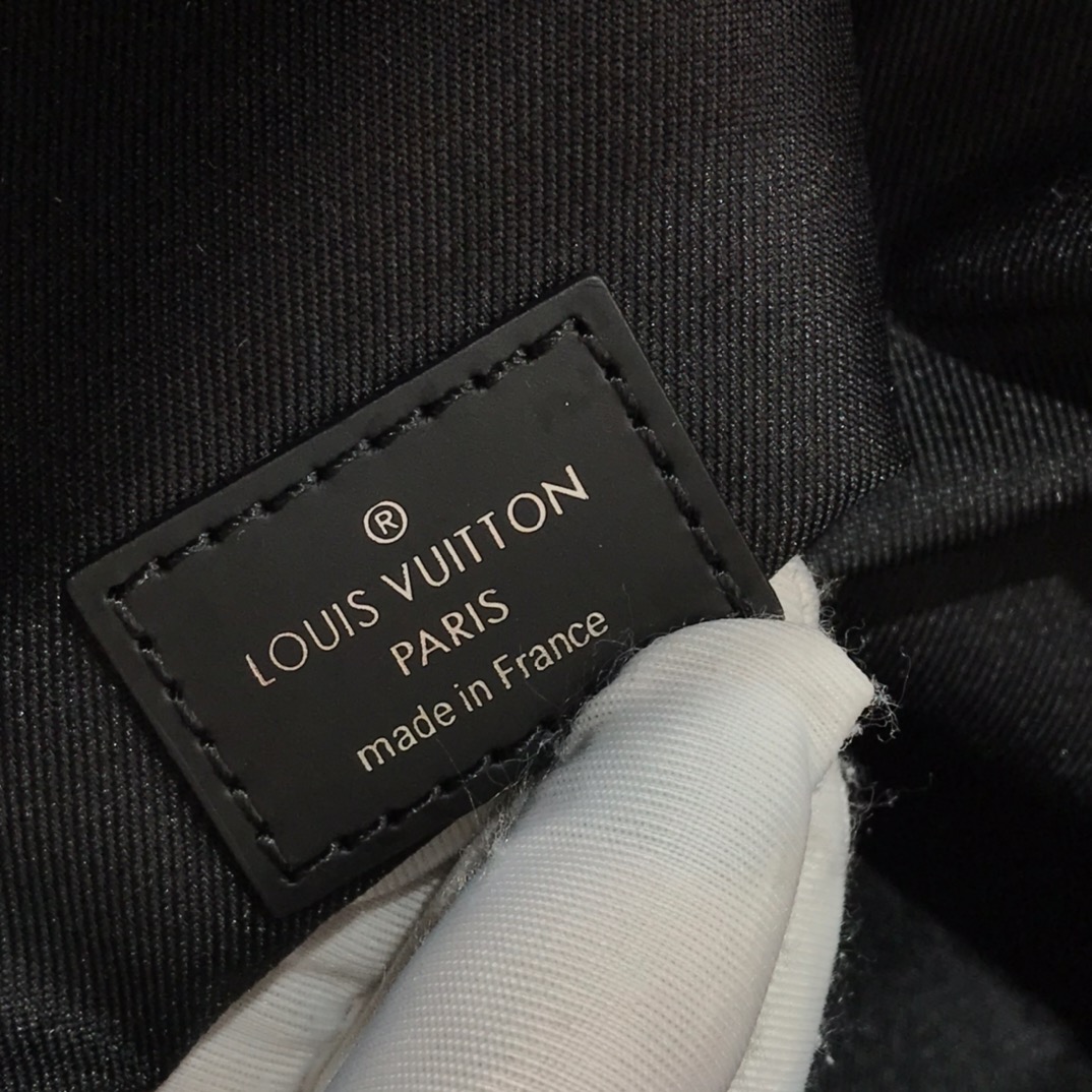 ルイヴィトン リュック 新作 Louis Vuitton リュックサック モノグラム・エクリプス ブラック M43186 モノグラム・エクリプスキャンバス シルバー金具 - 画像 (3)