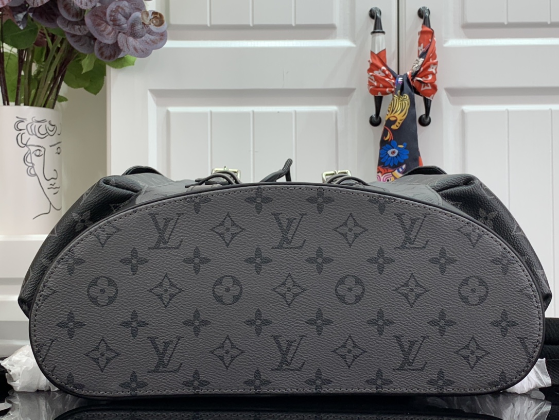ルイヴィトン リュック 新作 Louis Vuitton クリストファー MM ブラック M45419 モノグラム・エクリプス キャンバス シルバー金具 - 画像 (7)