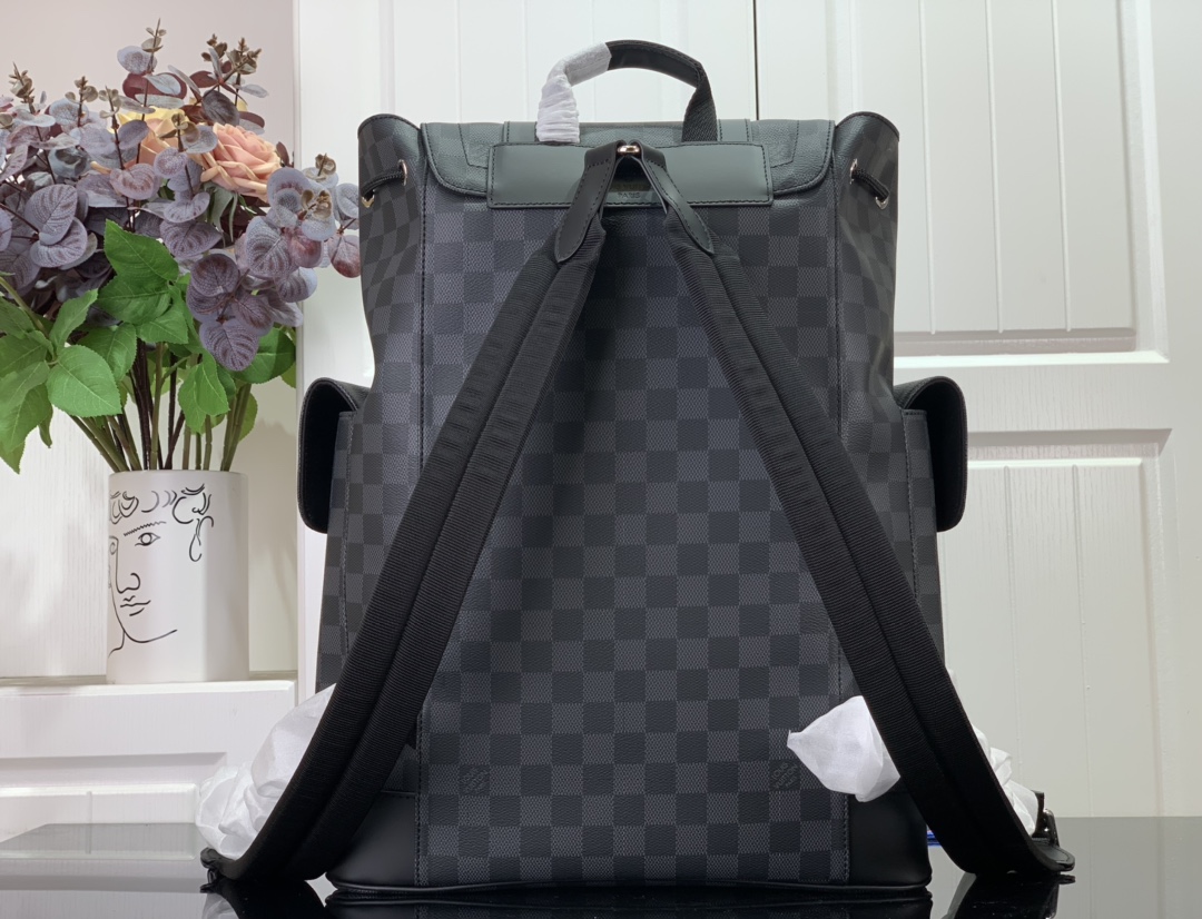 ルイヴィトン リュック 新作 Louis Vuitton クリストファー MM ブラック N41379 ダミエ・グラフィット キャンバス シルバー金具 - 画像 (8)