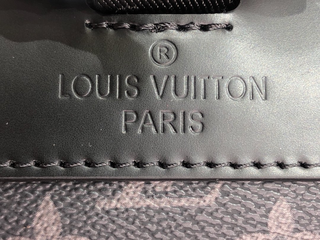 ルイヴィトン リュック 新作 Louis Vuitton クリストファー MM ブラック M55699 モノグラム・エクリプス キャンバス シルバー金具 - 画像 (4)