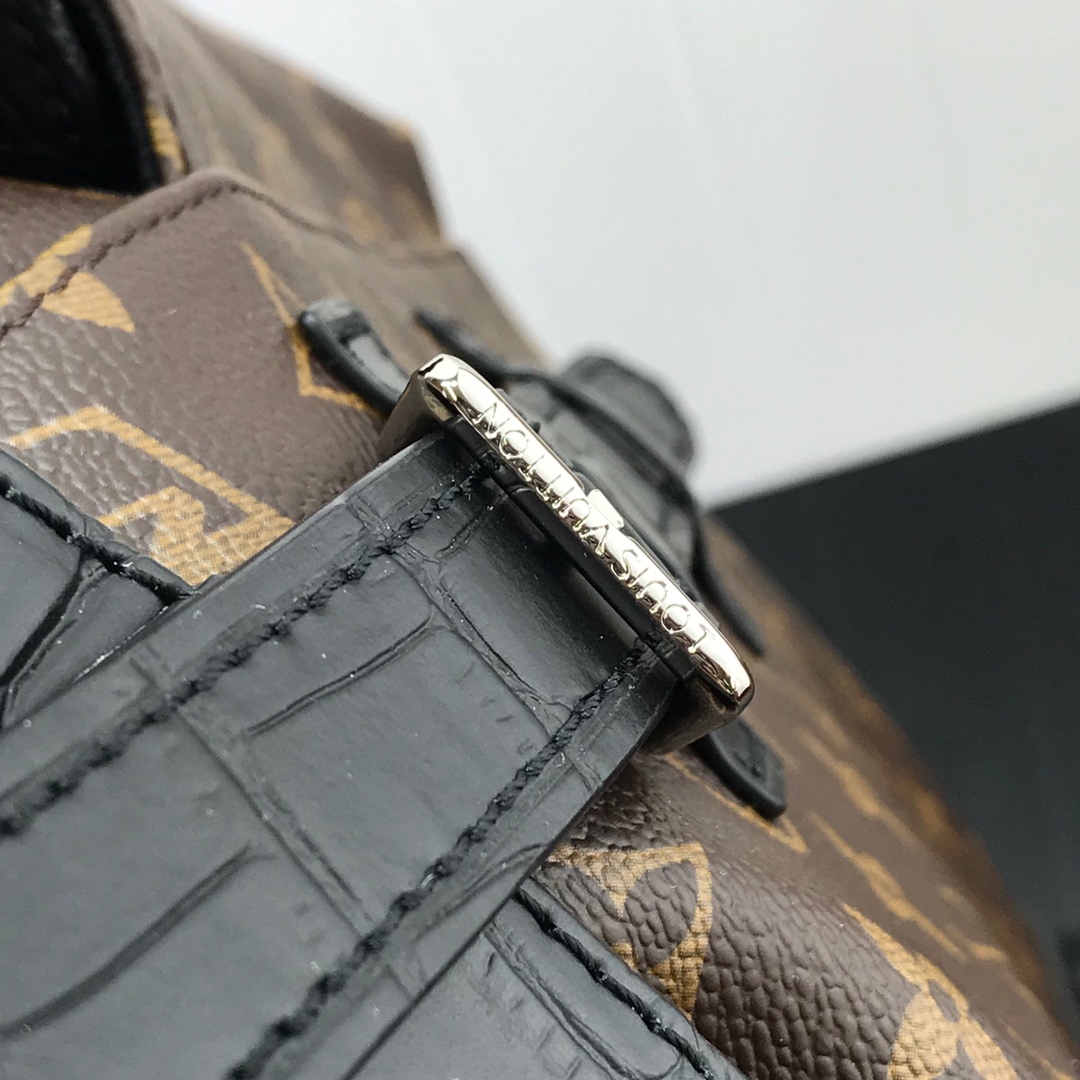 ルイヴィトン リュック 新作 Louis Vuitton クリストファー MM ブラック M43736 モノグラム・キャンバス シルバー金具 - 画像 (8)
