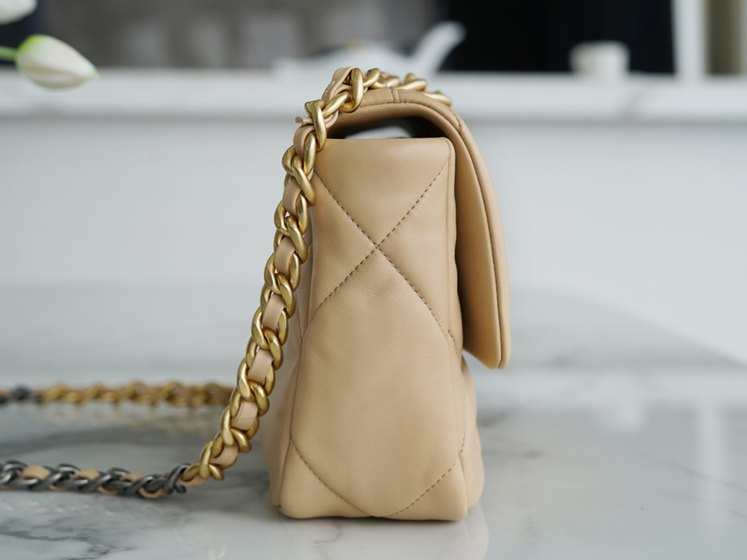 最高級シャネルスーパーコピー シャネルバッグコピー CHANEL 19 ハンドバッグ ベージュ AS1160 B04852 NW781 ラムスキン ゴールド金具 - 画像 (7)