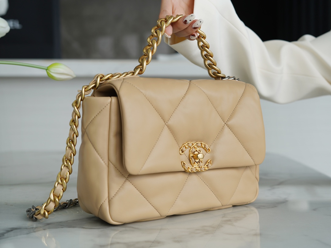 最高級シャネルスーパーコピー シャネルバッグコピー CHANEL 19 ハンドバッグ ベージュ AS1160 B04852 NW781 ラムスキン ゴールド金具 - 画像 (6)