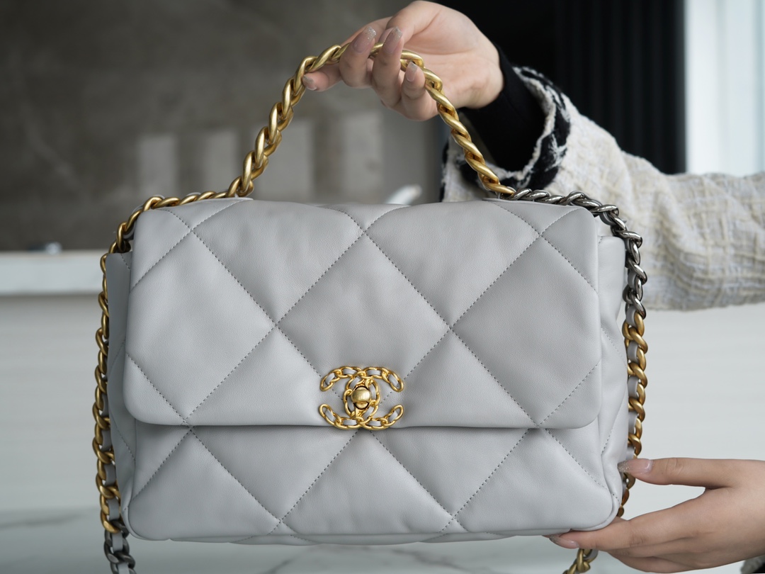 最高級シャネルスーパーコピー シャネルバッグコピー CHANEL 19 ラージ ハンドバッグ グレー AS1161 B14552 NR794 ラムスキン ゴールド金具 - 画像 (9)