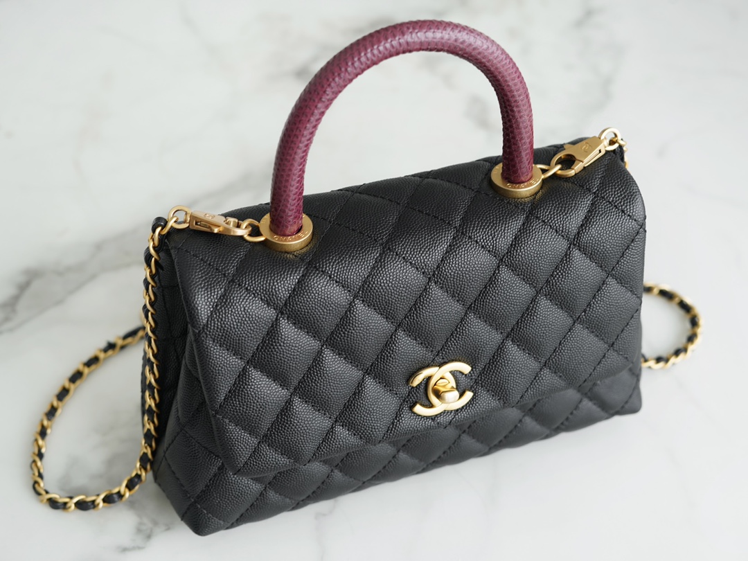 最高級シャネルスーパーコピー シャネルバッグコピー CHANEL トップハンドル フラップ バッグ ブラック/ボルドー A92990 B05061 94305 カーフスキン ゴールド金具 - 画像 (7)