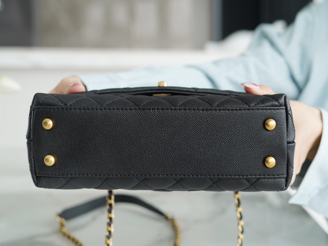 最高級シャネルスーパーコピー シャネルバッグコピー CHANEL トップハンドル フラップ バッグ ブラック/ボルドー A92990 B05061 94305 カーフスキン ゴールド金具 - 画像 (3)