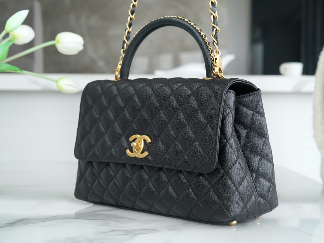 最高級シャネルスーパーコピー シャネルバッグコピー CHANEL ラージ トップハンドル フラップ バッグ ブラック A92991 B05061 94305 カーフスキン ゴールド金具 - 画像 (4)