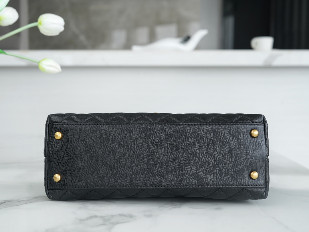 最高級シャネルスーパーコピー シャネルバッグコピー CHANEL ラージ トップハンドル フラップ バッグ ブラック A92991 B05061 94305 カーフスキン ゴールド金具 - 画像 (2)