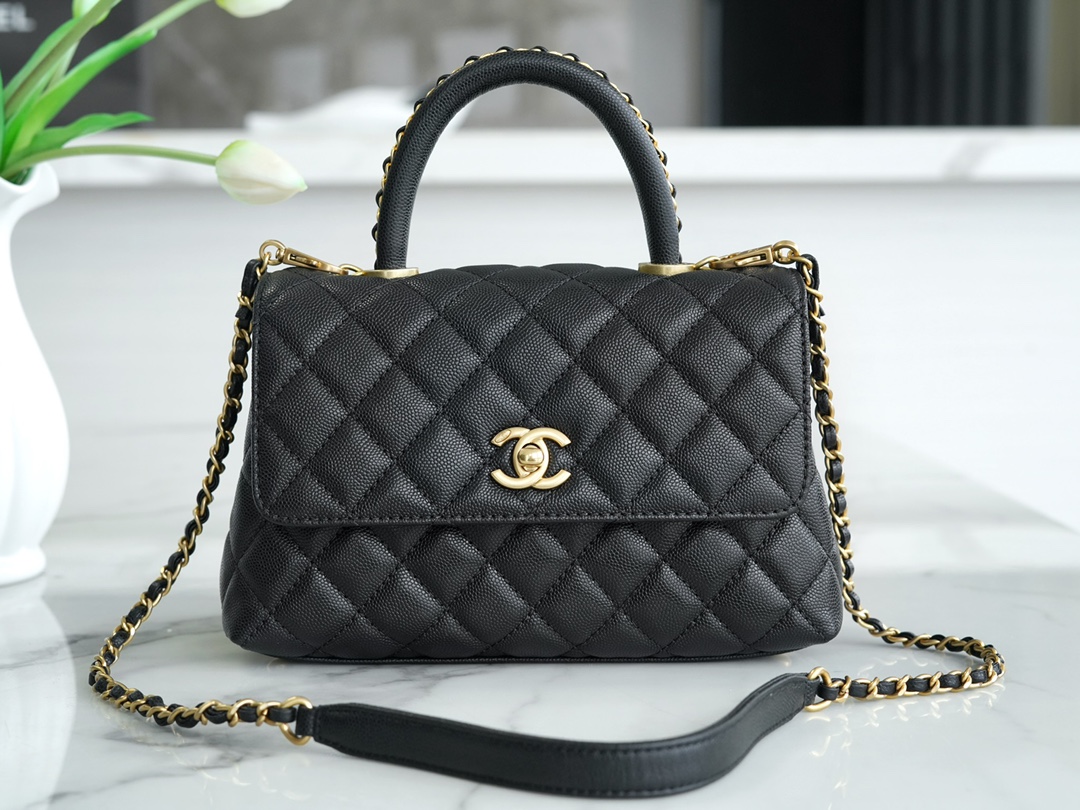 最高級シャネルスーパーコピー シャネルバッグコピー CHANEL トップハンドル フラップ バッグ ブラック A92990 B05061 94305 カーフスキン ゴールド金具 - 画像 (9)