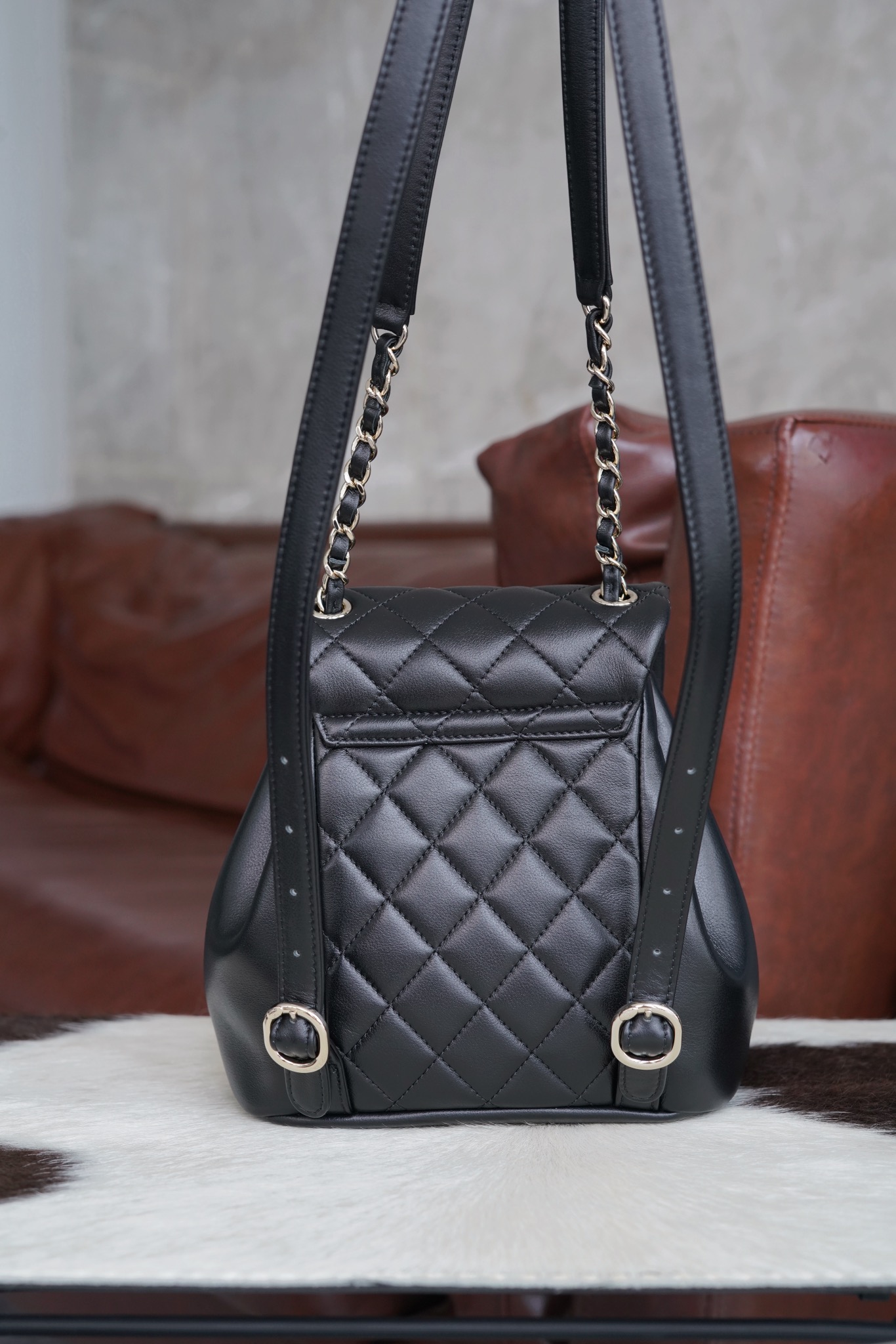 最高級シャネルスーパーコピー シャネルバッグコピー CHANEL リュック マトラッセ ココマーク バックパック ブラック AS2908 B09750 94305 ラムスキン シルバー金具 - 画像 (3)