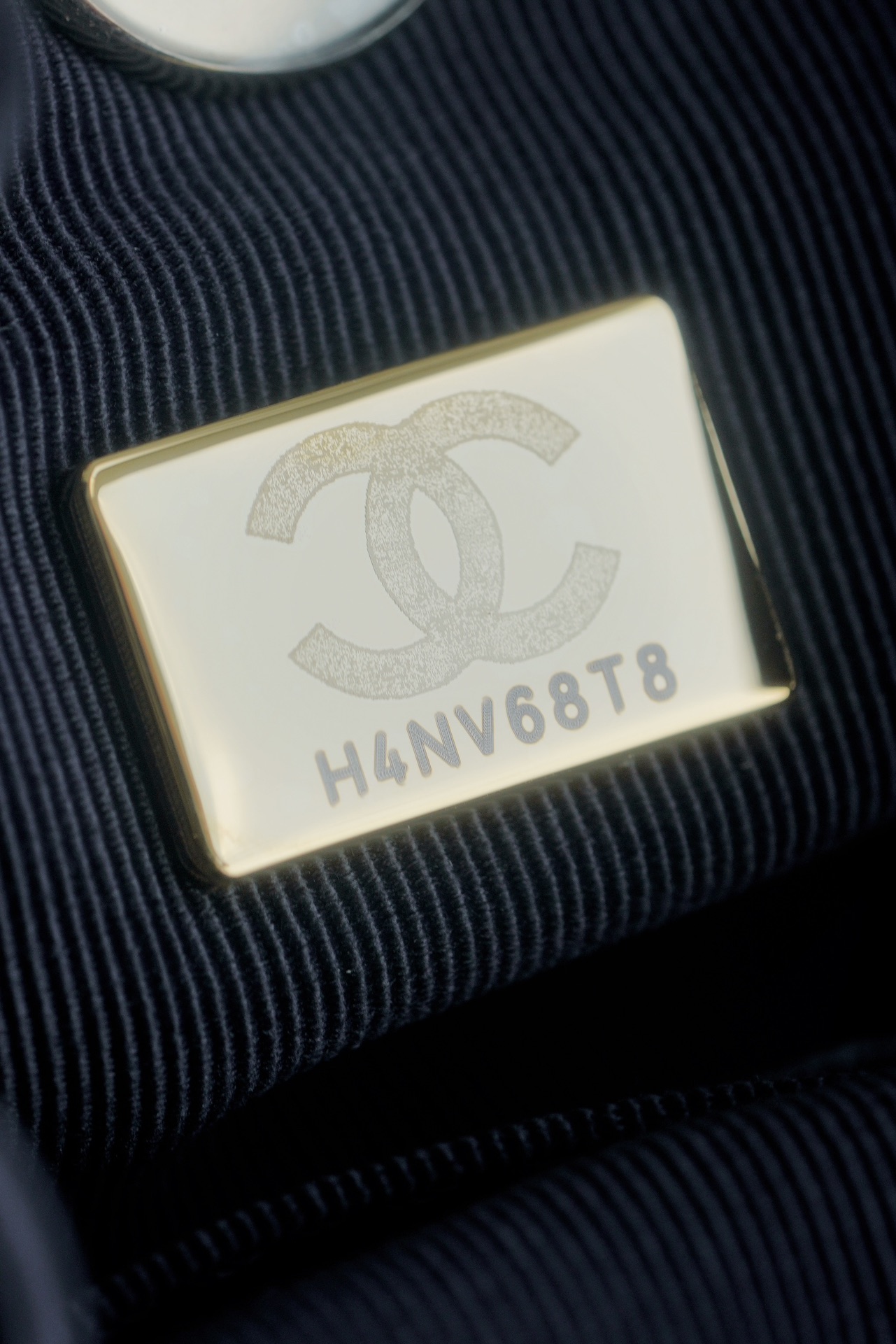 最高級シャネルスーパーコピー シャネルバッグコピー CHANEL リュック マトラッセ ココマーク バックパック ブラック AS2908 B09750 94305 ラムスキン シルバー金具 - 画像 (2)