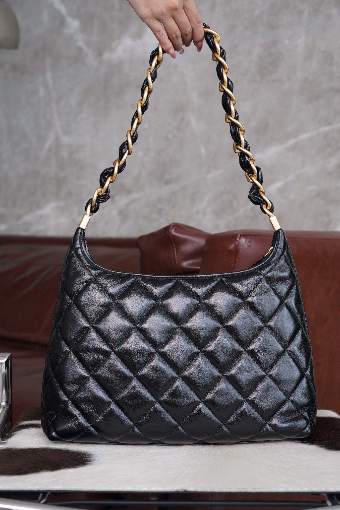 最高級シャネルスーパーコピー シャネルバッグコピー CHANEL ホーボー バッグ ブラック AS4923 B16897 94305 ラムスキン ゴールド金具 - 画像 (8)