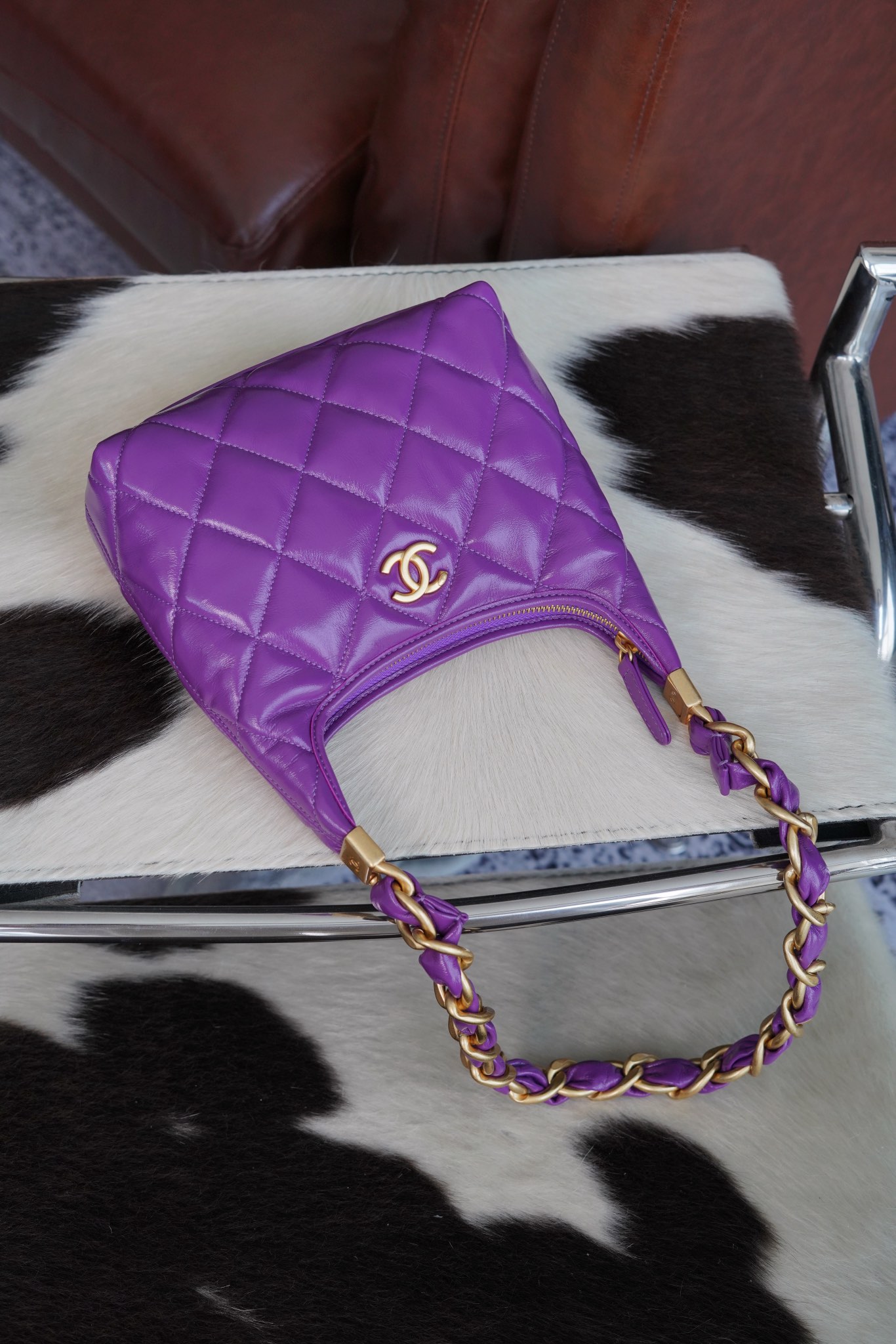 最高級シャネルスーパーコピー シャネルバッグコピー CHANEL スモール ホーボー バッグ パープル AS4922 B16897 94305 ラムスキン ゴールド金具 - 画像 (2)