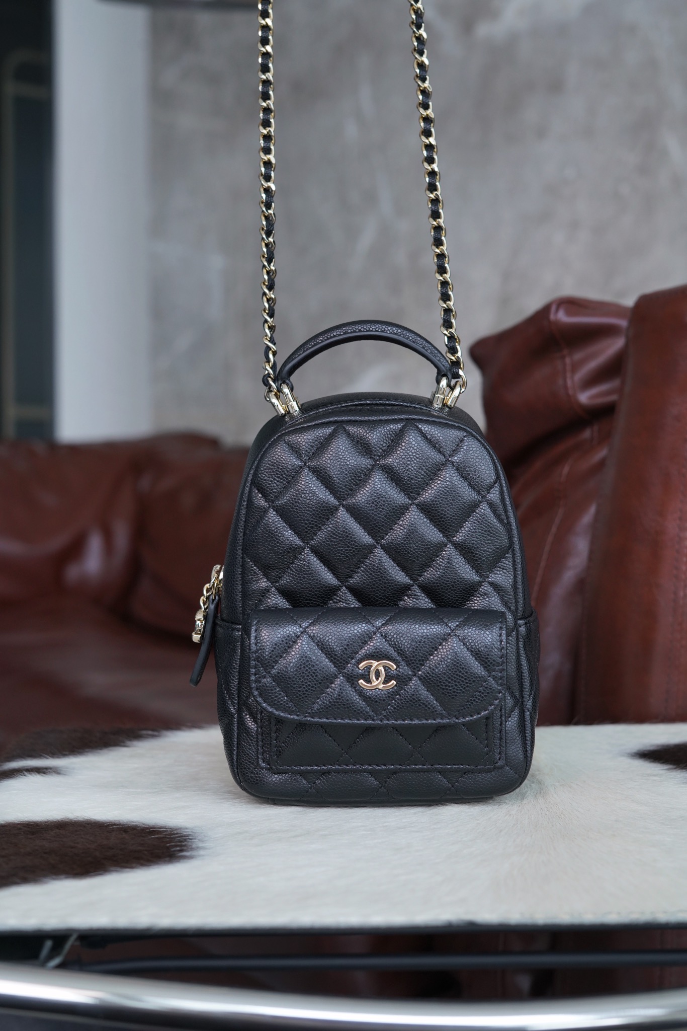 最高級シャネルスーパーコピー シャネルバッグコピー CHANEL ミニバックパック リュック ブラック AP3753 B10583 C3906 キャビアスキン シルバー金具 - 画像 (9)
