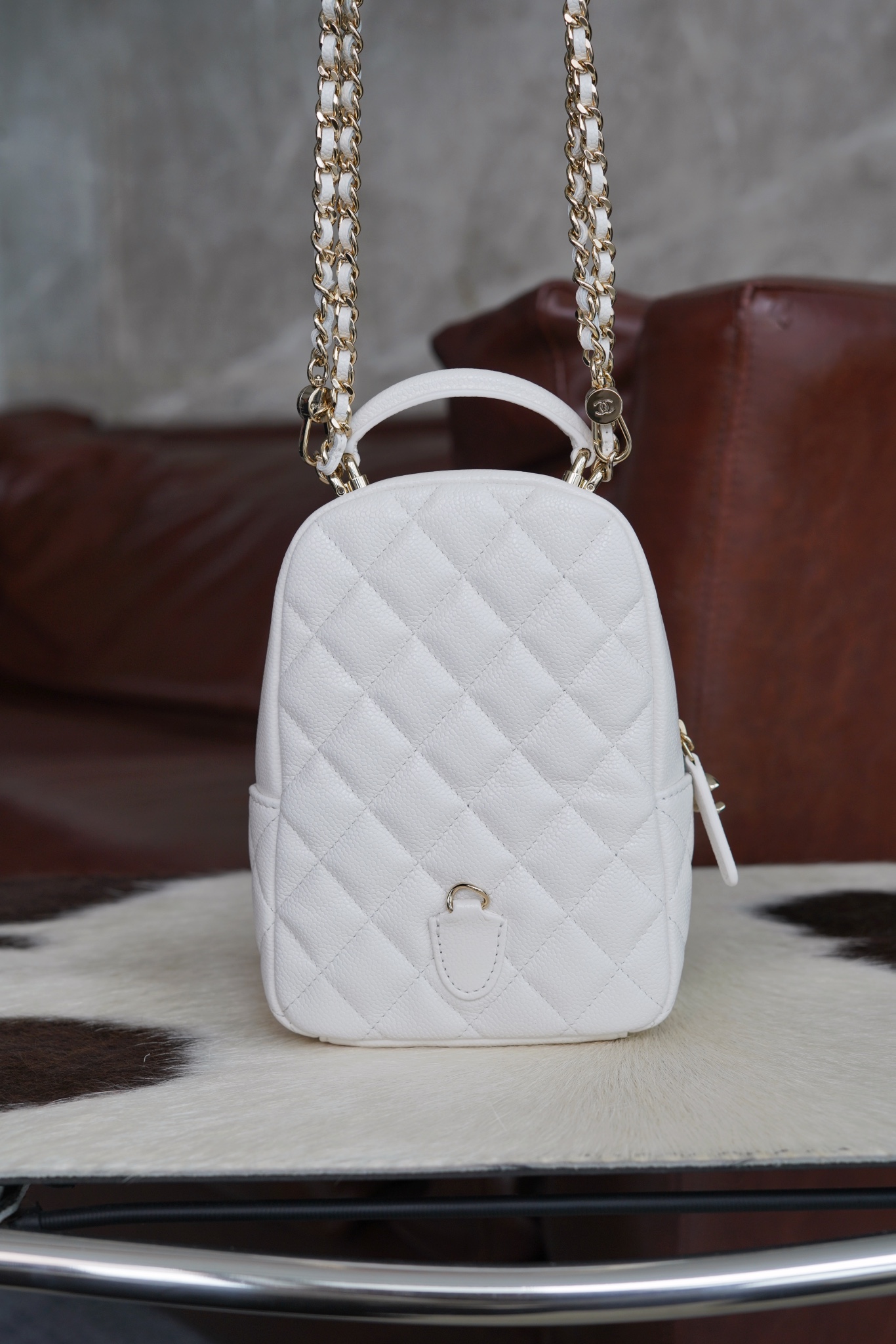 最高級シャネルスーパーコピー シャネルバッグコピー CHANEL ミニバックパック リュック ホワイト AP3753 B10583 10601 キャビアスキン ゴールド金具 - 画像 (9)