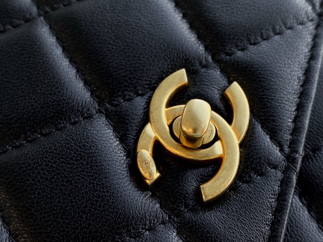 最高級シャネルスーパーコピー シャネルバッグコピー CHANEL ココマーク チェーン ウォレット ブラック AP3230 B10183 94305 ラムスキン ゴールド金具 - 画像 (2)
