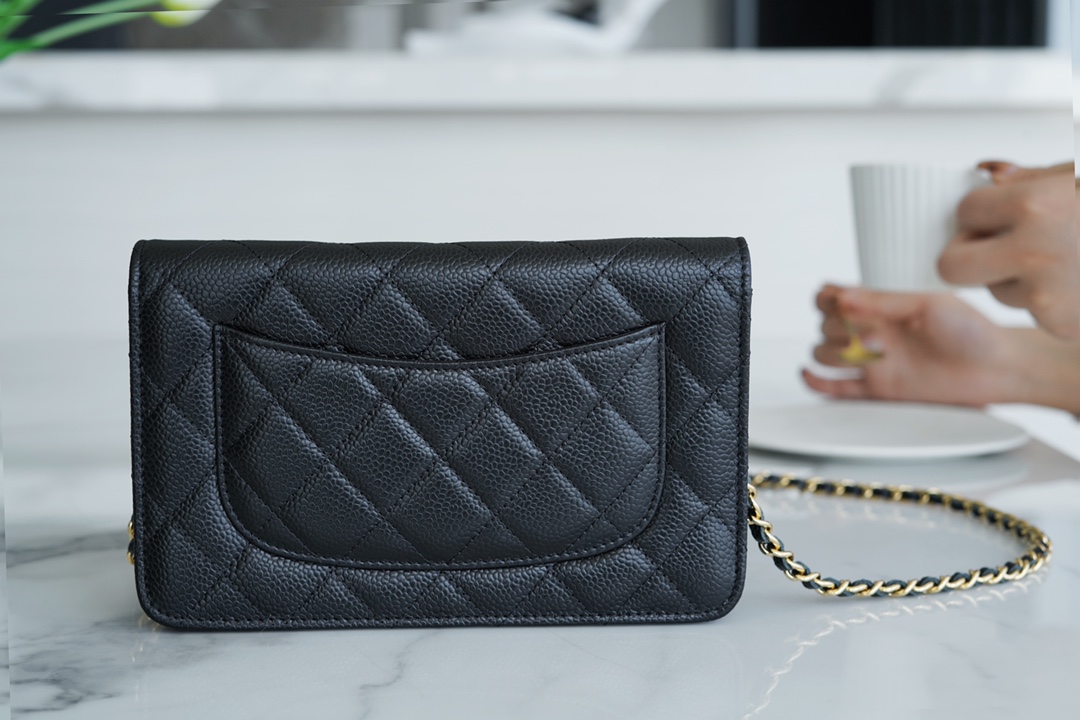 最高級シャネルスーパーコピー シャネルバッグコピー CHANEL WOC マトラッセ チェーンウォレット ブラック A33814 Y01480 C3906 キャビアスキン ゴールド金具 - 画像 (8)