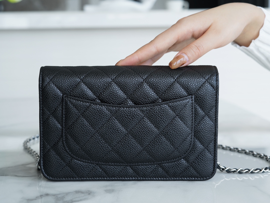 最高級シャネルスーパーコピー シャネルバッグコピー CHANEL WOC マトラッセ チェーンウォレット ブラック A33814 Y01480 C3906 キャビアスキン シルバー金具 - 画像 (8)