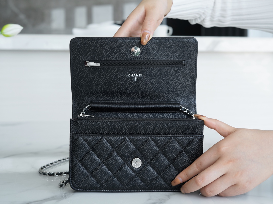 最高級シャネルスーパーコピー シャネルバッグコピー CHANEL WOC マトラッセ チェーンウォレット ブラック A33814 Y01480 C3906 キャビアスキン シルバー金具 - 画像 (4)