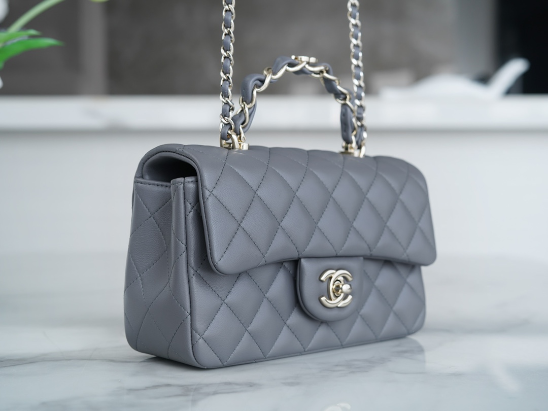 最高級シャネルスーパーコピー シャネルバッグコピー CHANEL マトラッセ トップハンドル ミニ フラップ バッグ グレー AS4141 B13327 NR652 ラムスキン シルバー金具 - 画像 (7)
