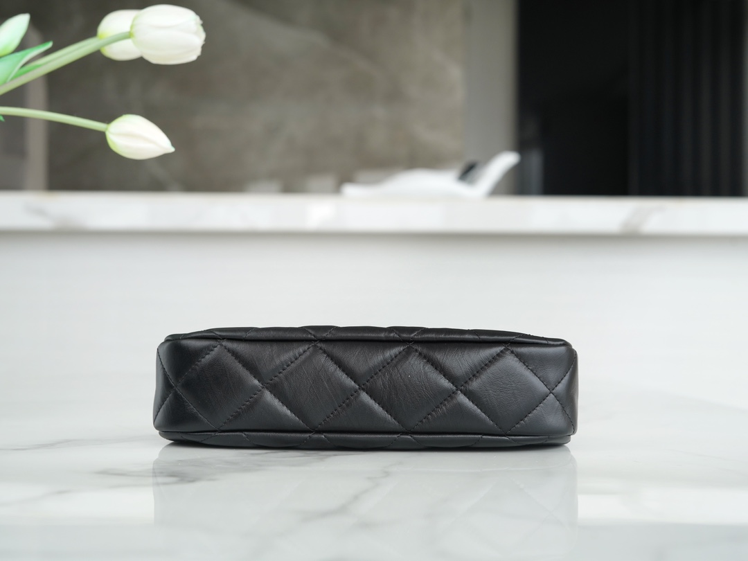 最高級シャネルスーパーコピー シャネルバッグコピー CHANEL チェーンショルダーホーボーバッグ ブラック AS4612 B14306 94305 ラムスキン ゴールド金具 - 画像 (5)