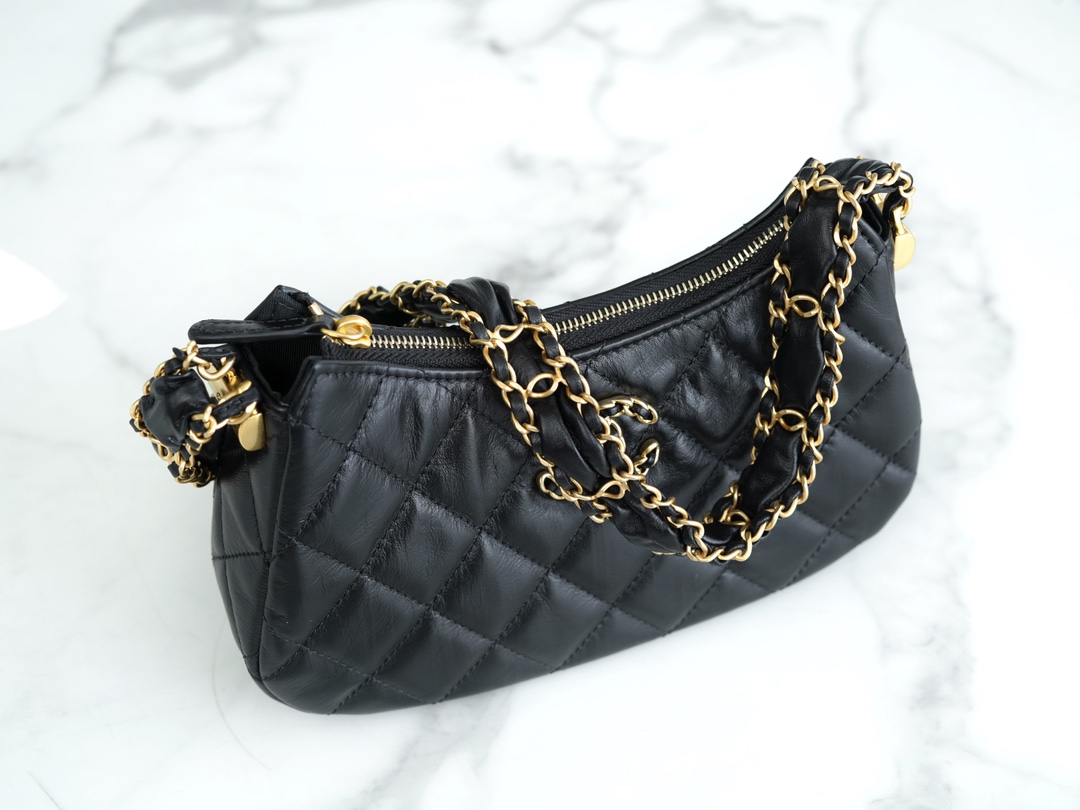 最高級シャネルスーパーコピー シャネルバッグコピー CHANEL マトラッセ ホーボーバッグ ブラック AP3647 B14306 94305 ラムスキン ゴールド金具 - 画像 (4)