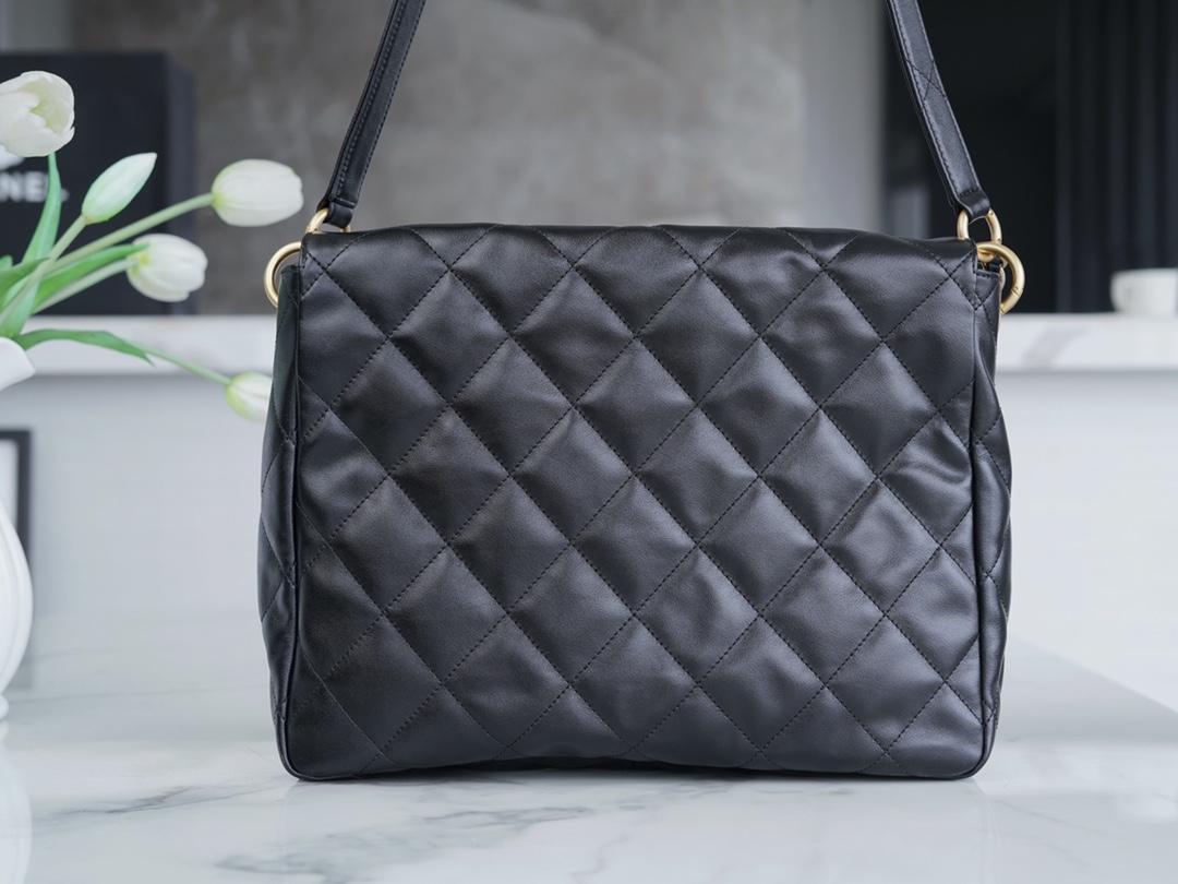 最高級シャネルスーパーコピー シャネルバッグコピー CHANEL 24P ホーボー バッグ 2024秋冬新作 ブラック AS3710 カーフスキン ゴールド金具 - 画像 (8)
