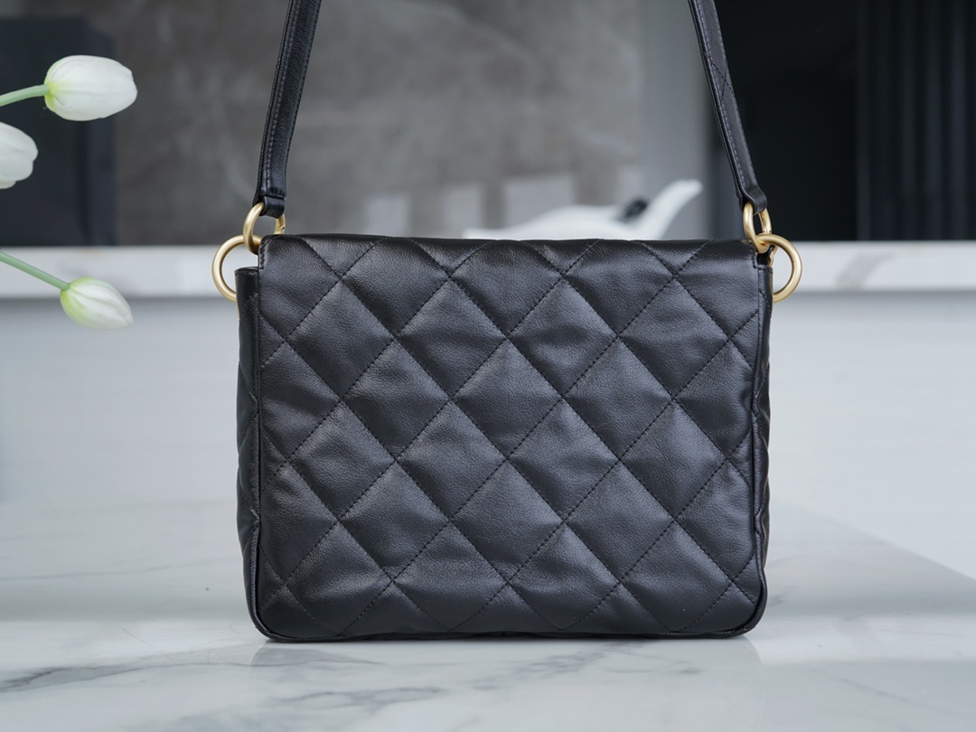 最高級シャネルスーパーコピー シャネルバッグコピー CHANEL 24P ホーボー バッグ 2024秋冬新作 ブラック 202408223 カーフスキン ゴールド金具 - 画像 (8)