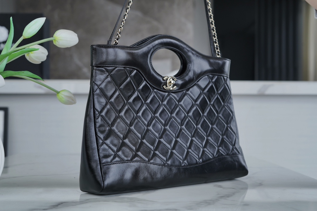 最高級シャネルスーパーコピー シャネルバッグコピー CHANEL 24S 31BAG ショッピング バッグ ブラック AS4854 B16220 94305 カーフスキン シルバー金具 - 画像 (8)