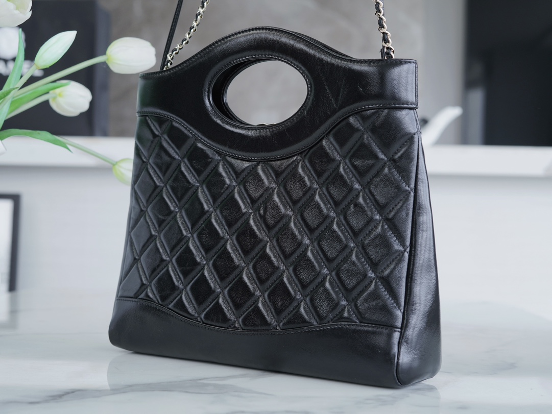 最高級シャネルスーパーコピー シャネルバッグコピー CHANEL 24S 31BAG ショッピング バッグ ブラック AS4133 B16220 94305 カーフスキン シルバー金具 - 画像 (7)