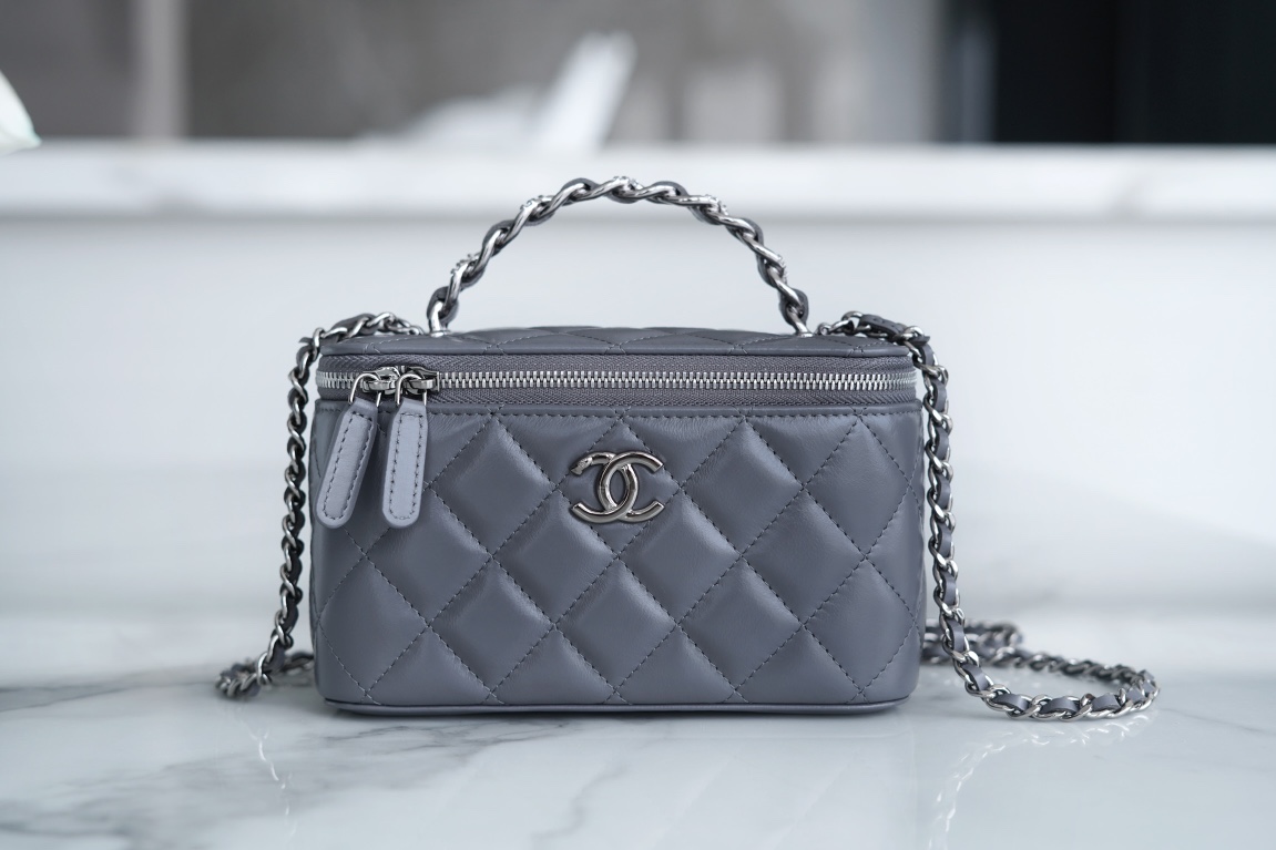 最高級シャネルスーパーコピー シャネルバッグコピー CHANEL マトラッセ ヴァニティ ケース グレー AP3044 B09209 NR652 ラムスキン シルバー金具 - 画像 (8)