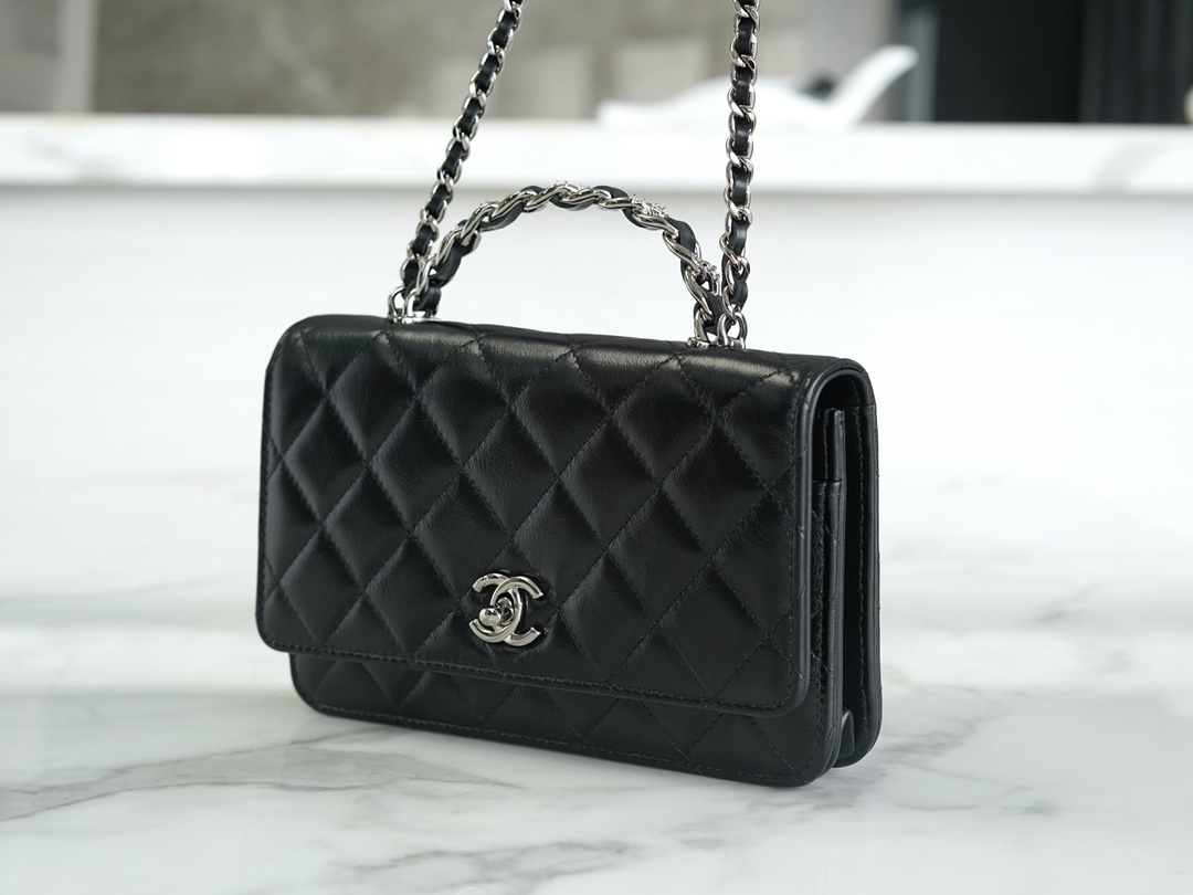 最高級シャネルスーパーコピー シャネルバッグコピー CHANEL チェーンクラッチ 2024秋冬新作バッグ ブラック AP3567 B14291 94305 ラムスキン シルバー金具 - 画像 (8)