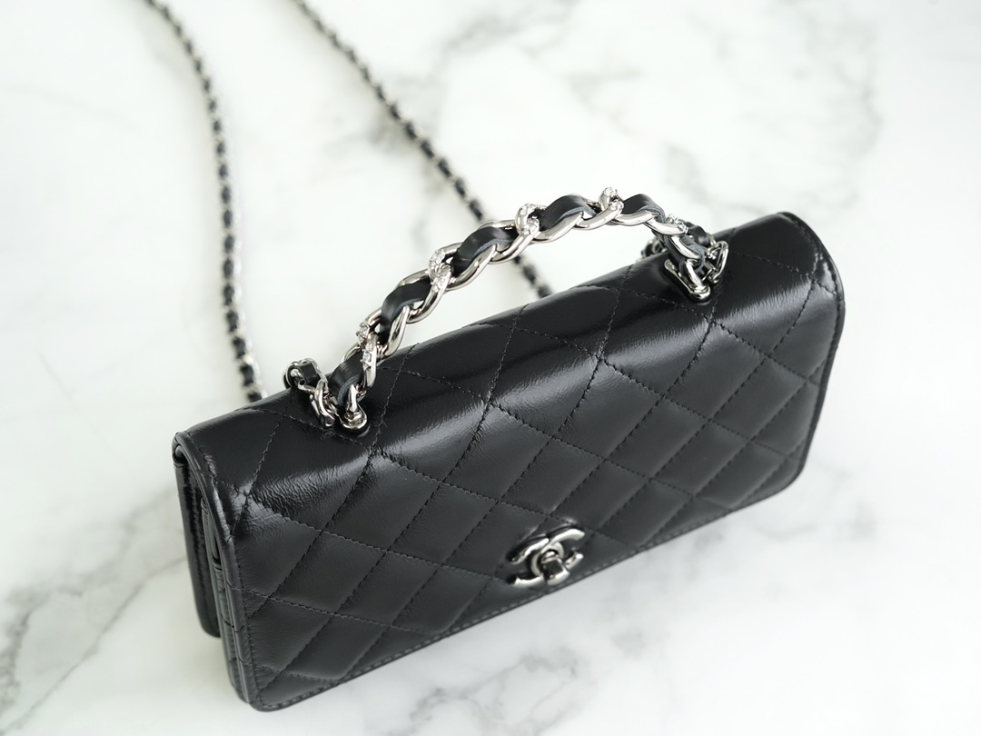 最高級シャネルスーパーコピー シャネルバッグコピー CHANEL チェーンクラッチ 2024秋冬新作バッグ ブラック AP3567 B14291 94305 ラムスキン シルバー金具 - 画像 (4)