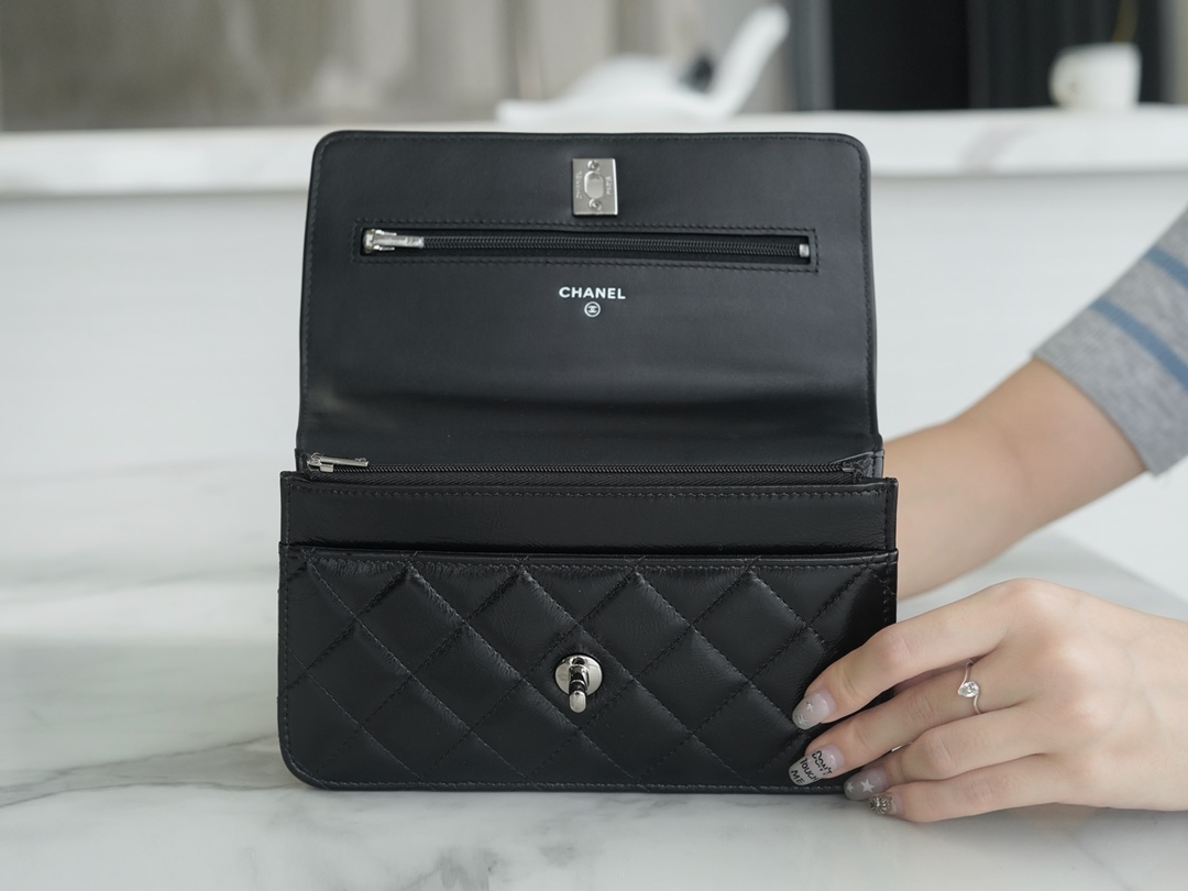 最高級シャネルスーパーコピー シャネルバッグコピー CHANEL チェーンクラッチ 2024秋冬新作バッグ ブラック AP3567 B14291 94305 ラムスキン シルバー金具 - 画像 (2)