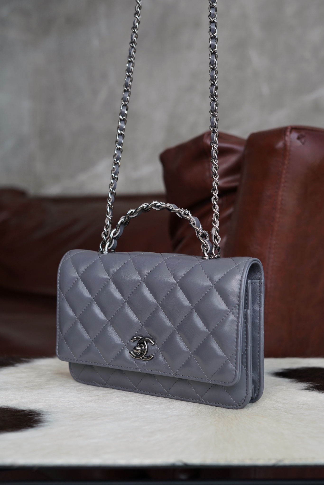 最高級シャネルスーパーコピー シャネルバッグコピー CHANEL チェーンクラッチ 2024秋冬新作バッグ グレー AP3567 B14291 NR652 ラムスキン シルバー金具 - 画像 (7)