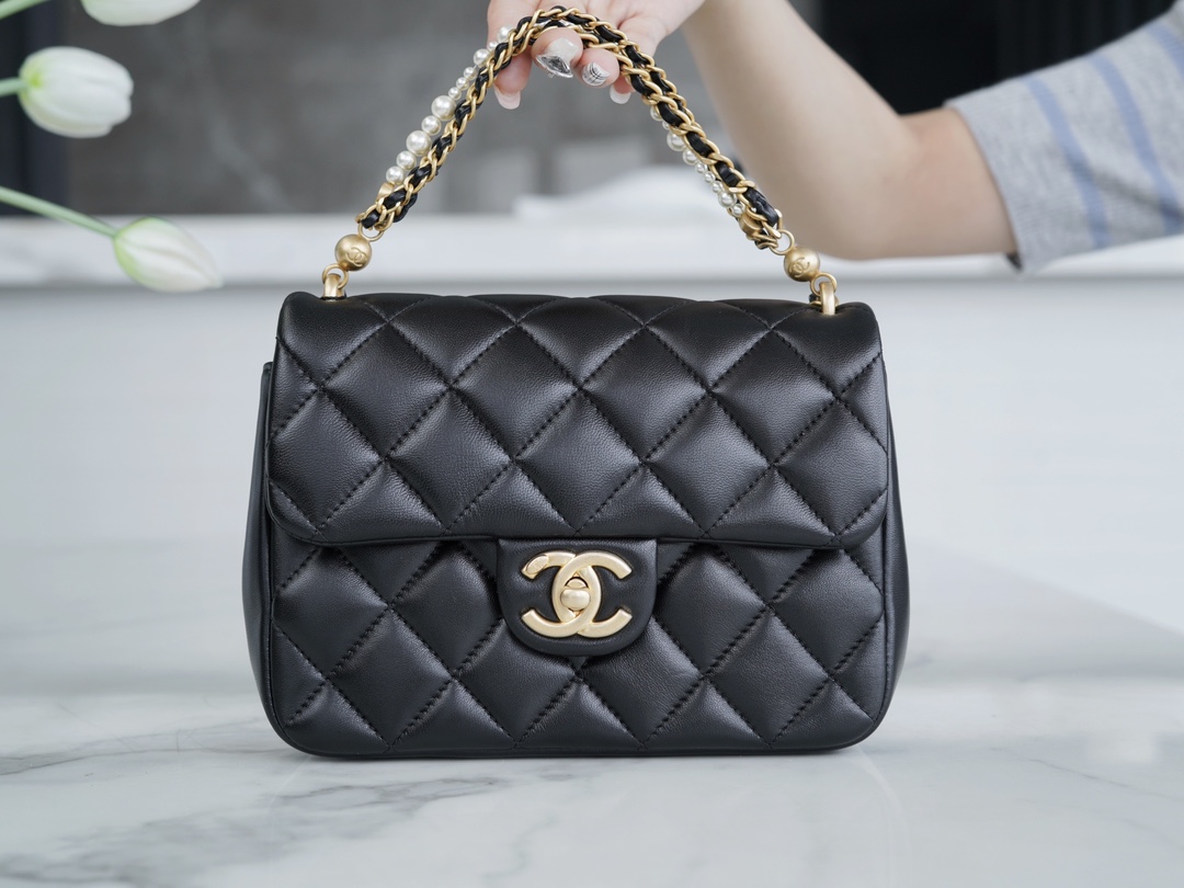 最高級シャネルスーパーコピー シャネルバッグコピー CHANEL フラップ バッグ ブラック AS4386 B15773 94305 ラムスキン ゴールド金具 - 画像 (9)