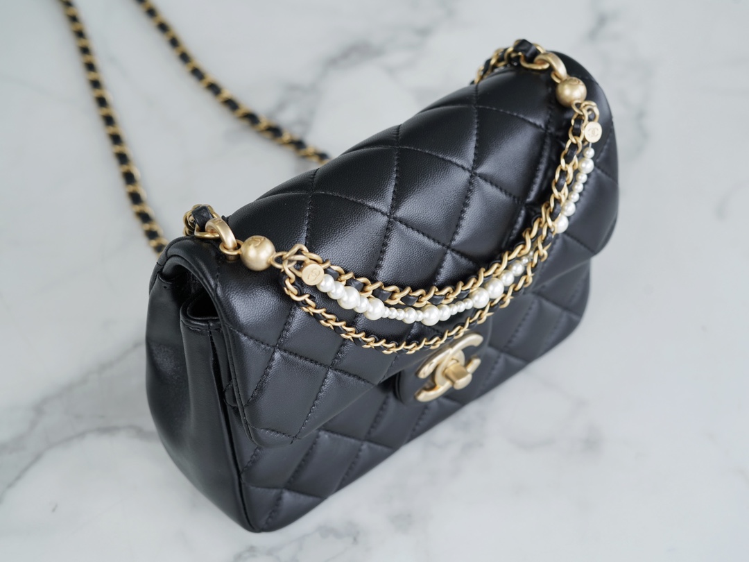 最高級シャネルスーパーコピー シャネルバッグコピー CHANEL フラップ バッグ ブラック AS4386 B15773 94305 ラムスキン ゴールド金具 - 画像 (7)