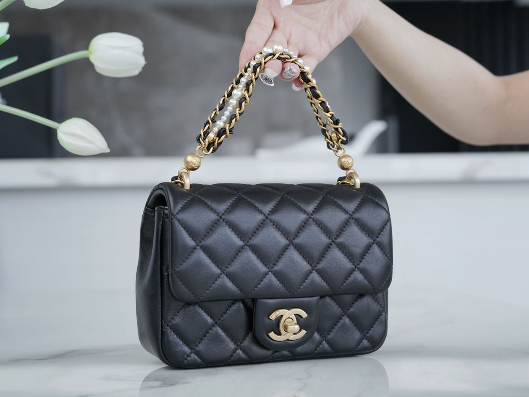 最高級シャネルスーパーコピー シャネルバッグコピー CHANEL ミニ フラップ バッグ ブラック AS4385 B15773 94305 ラムスキン ゴールド金具 - 画像 (9)