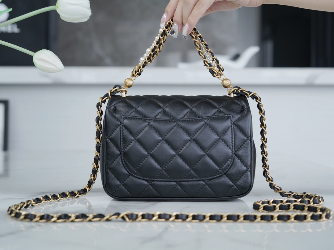 最高級シャネルスーパーコピー シャネルバッグコピー CHANEL ミニ フラップ バッグ ブラック AS4385 B15773 94305 ラムスキン ゴールド金具 - 画像 (8)