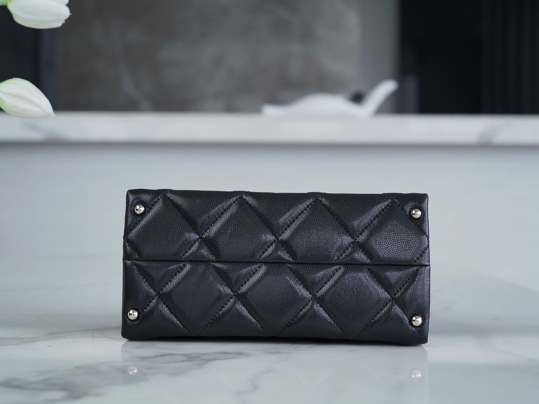 最高級シャネルスーパーコピー シャネルバッグコピー CHANEL マトラッセ トップハンドル ミニ フラップ バッグ ブラック AS4711 B15583 94305 キャビアスキン シルバー金具 - 画像 (2)