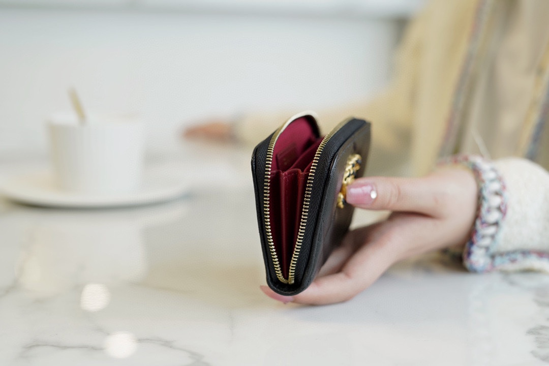 最高級シャネルスーパーコピー シャネルカードケースコピー 名刺入れ コインケース 小銭入れ ミニ財布 ブラック AP3653 B04852 94305 ラムスキン ゴールド金具 - 画像 (5)