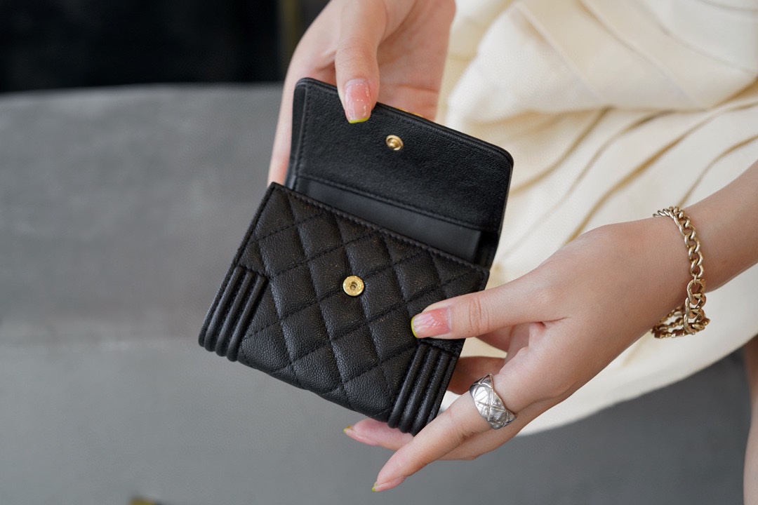 最高級シャネルスーパーコピー シャネルカードケースコピー カードホルダー BOY CHANEL ボーイシャネル ブラック A80603 B01490 94305 キャビアスキン ゴールド金具 - 画像 (6)