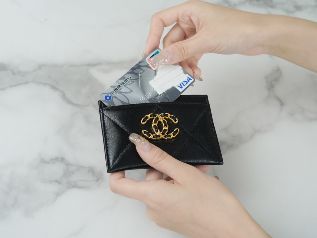 最高級シャネルスーパーコピー シャネルカードケースコピー CHANEL 19 カードケース 名刺入れ ブラック AP1167 B04852 94305 ラムスキン ゴールド金具 - 画像 (3)