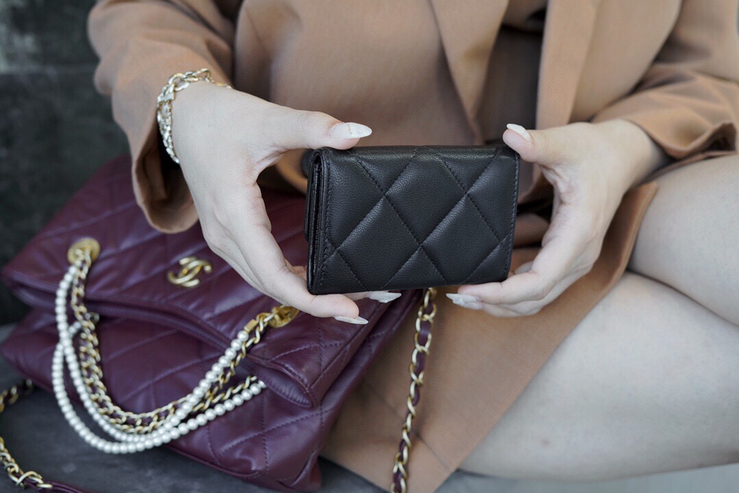最高級シャネルスーパーコピー シャネルカードケースコピー CHANEL 19 フラップ カードケース ブラック AP1790 B04852 94305 ラムスキン ゴールド金具 - 画像 (7)