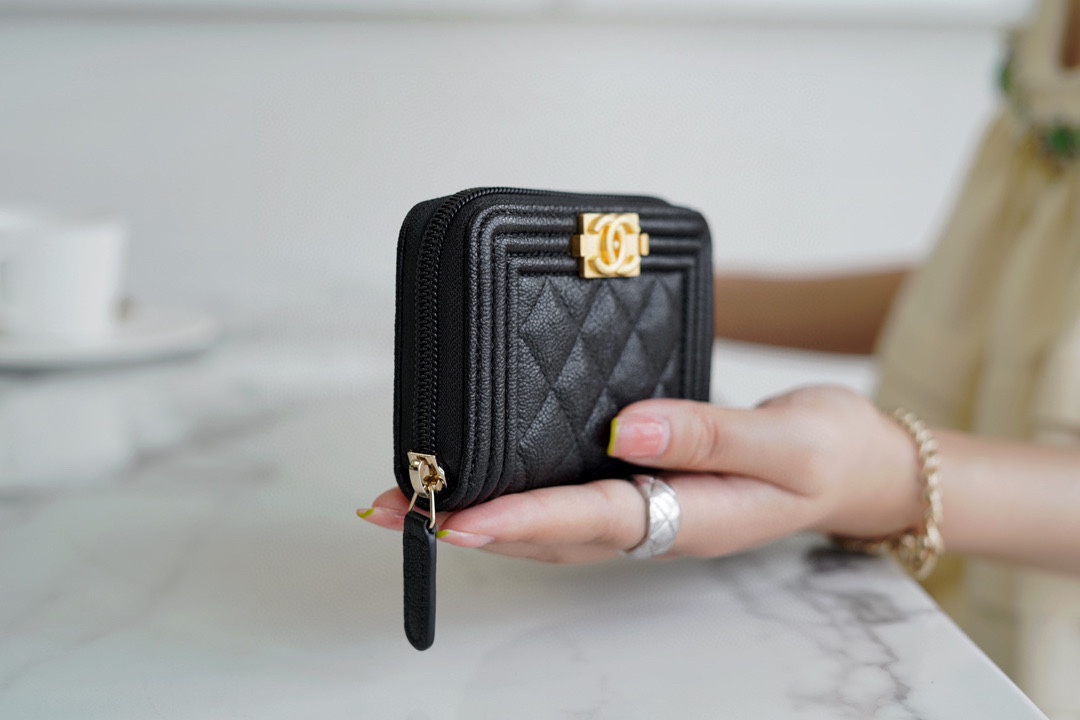 最高級シャネルスーパーコピー シャネルカードケースコピー コインケース BOY CHANEL ボーイシャネル ブラック A80602 B01490 94305 キャビアスキン ゴールド金具 - 画像 (8)