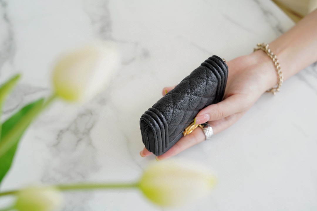 最高級シャネルスーパーコピー シャネルカードケースコピー コインケース BOY CHANEL ボーイシャネル ブラック A80602 B01490 94305 キャビアスキン ゴールド金具 - 画像 (6)