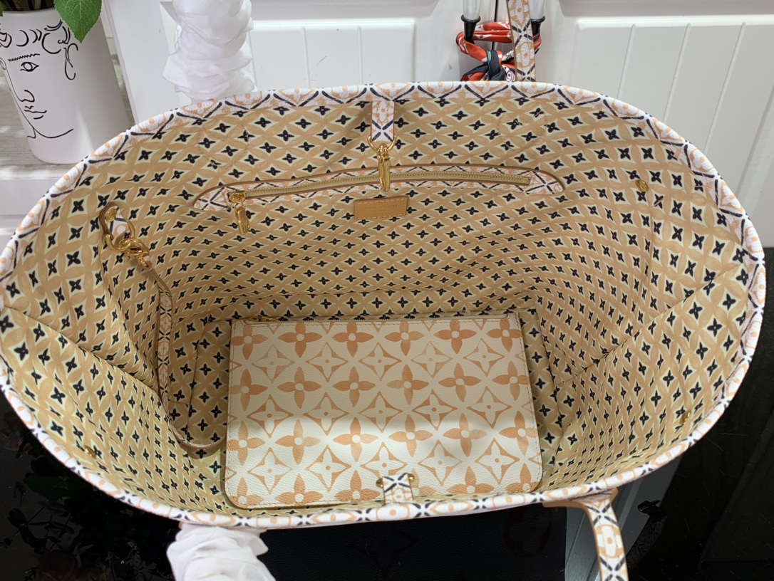 ルイヴィトン トートバッグ 新作 ネヴァーフル MM LV バイザプール ベージュ×ホワイト×ピンク M22978 モノグラム キャンバス ゴールド金具 - 画像 (3)